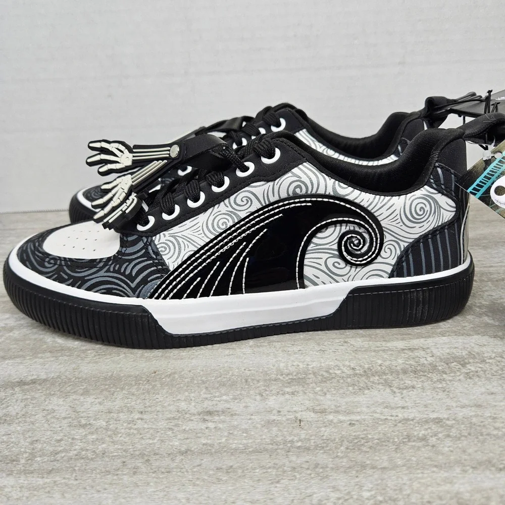 The Nightmare Before Christmas Jack Skellington Sneakers Mens Size 7 Black White